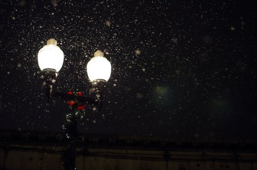 street-lamp-336556_1280