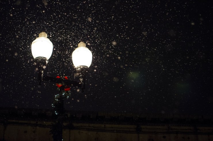 street-lamp-336556_1280