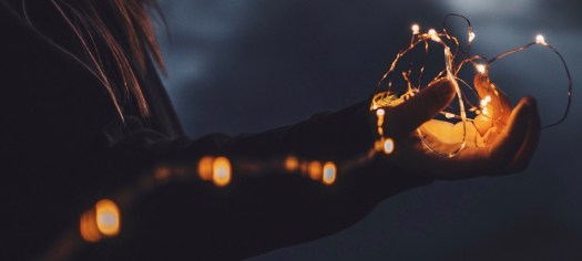 dark-2563511_1920